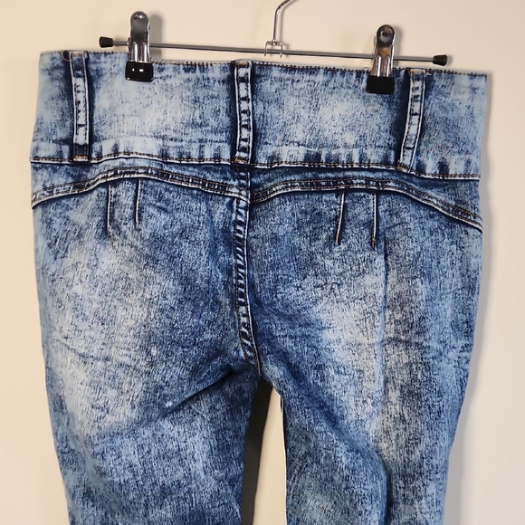 BAMBOO High Rise Light Blue Ripped Jeans - Picture 6 of 9